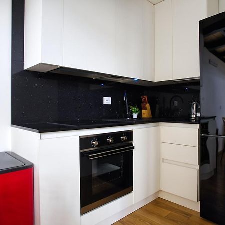 Joivy Charismatic 1-Bed Flat With Parking Διαμέρισμα Μιλάνο Εξωτερικό φωτογραφία